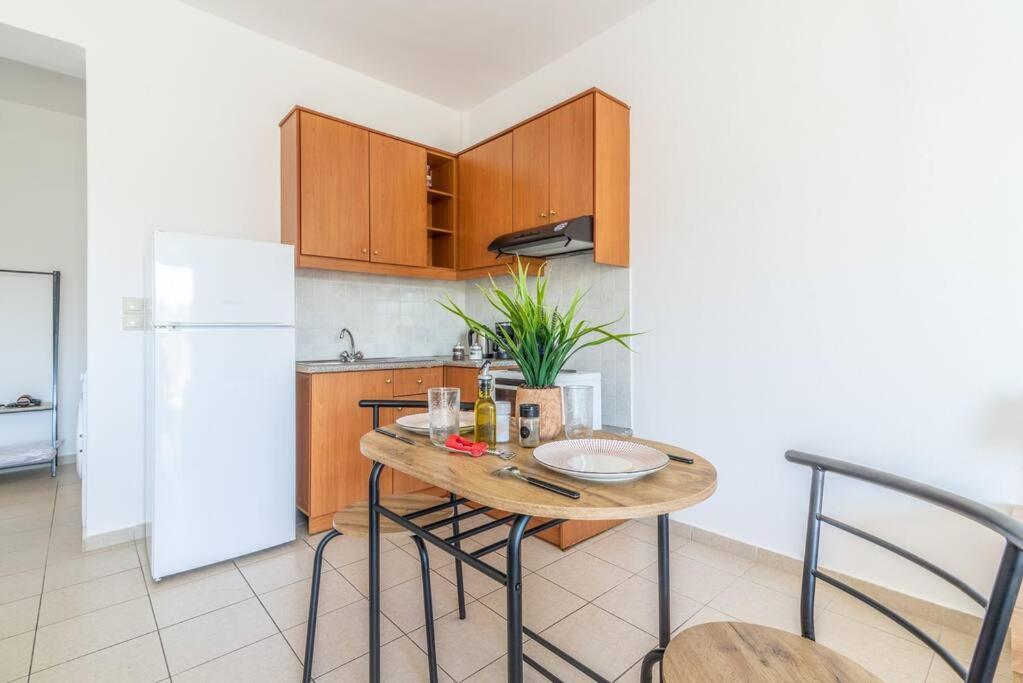 Urban Apt Next University 4 伊拉克利翁 外观 照片
